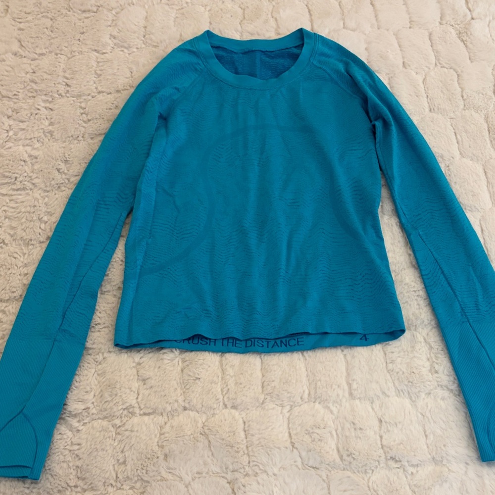 Lululemon Swiftly Tech Waist Length Long Sleeve